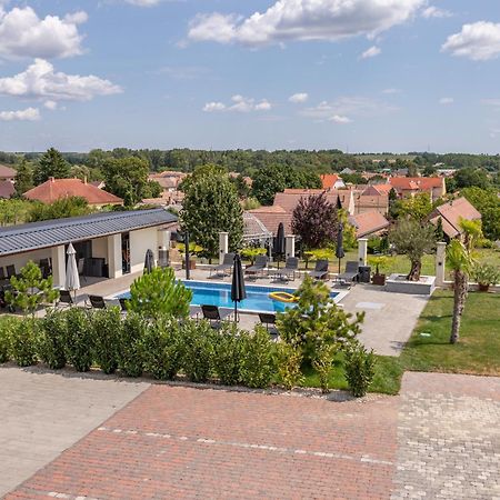 Bed and Breakfast Ludvig Panzio Villány Zewnętrze zdjęcie